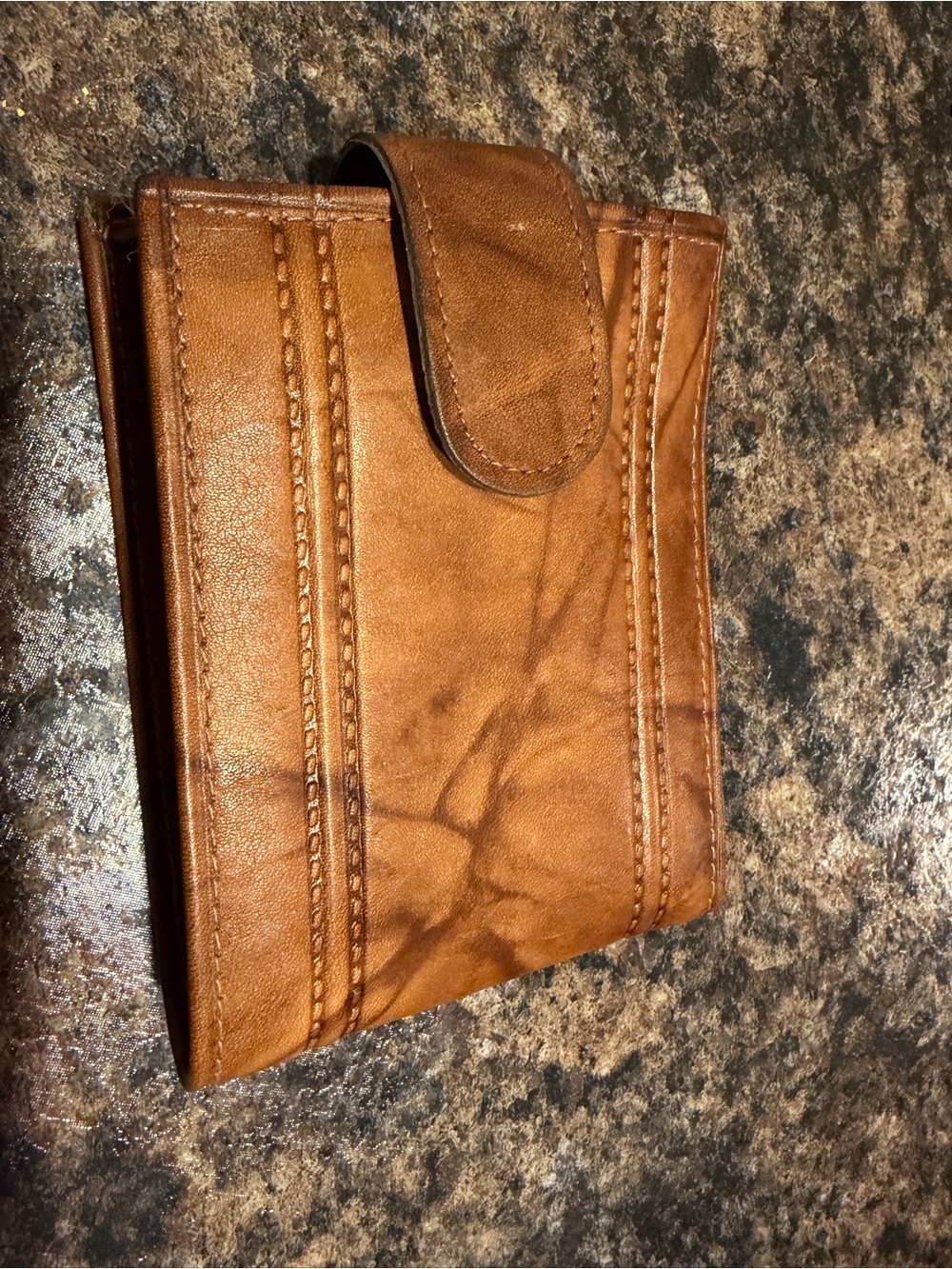 Di Lido Men's Brown Leather Bifold Wallet with Snap Tab